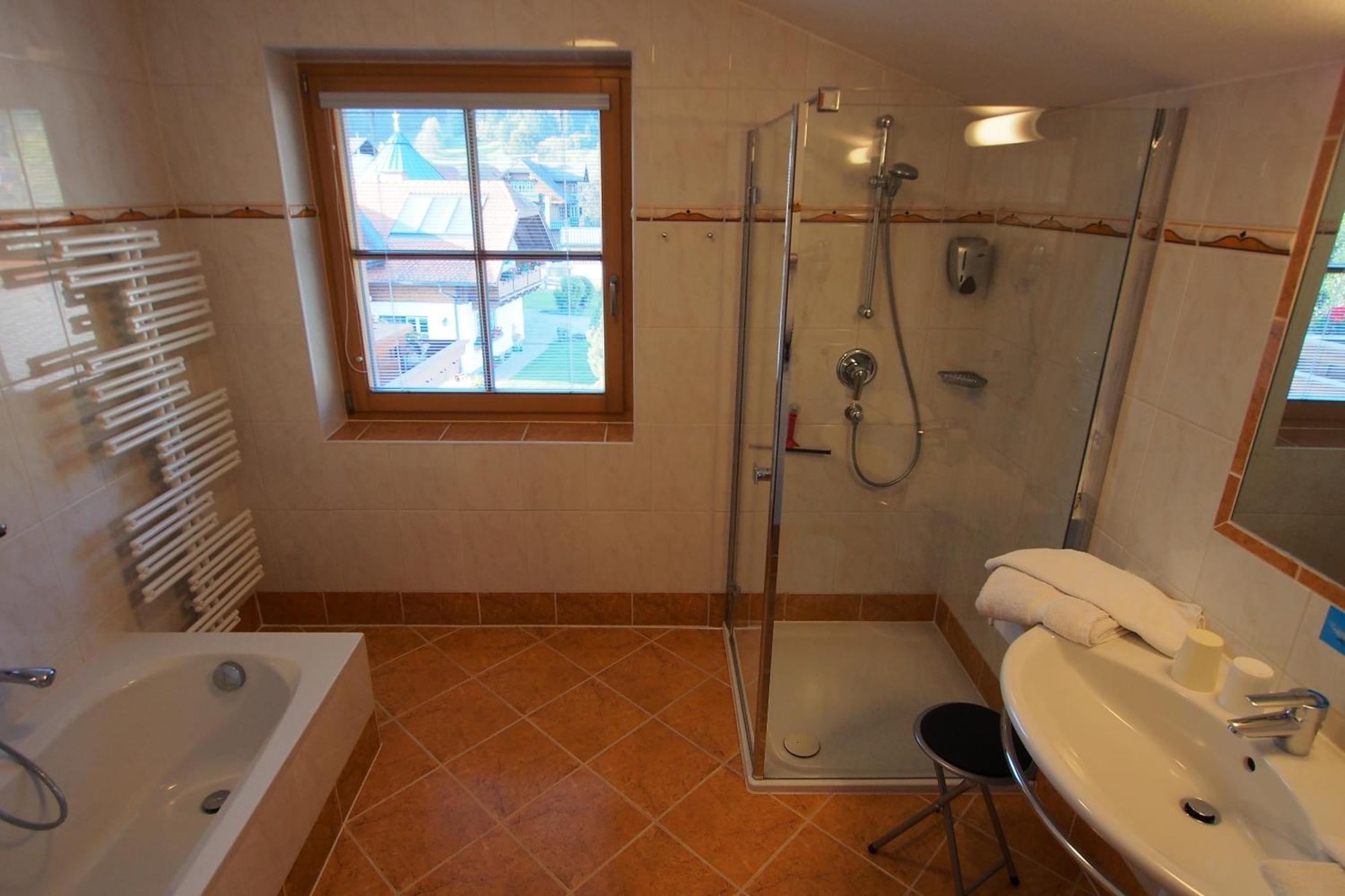 Gästehaus Hartweger Haus im Ennstal Zimmer foto